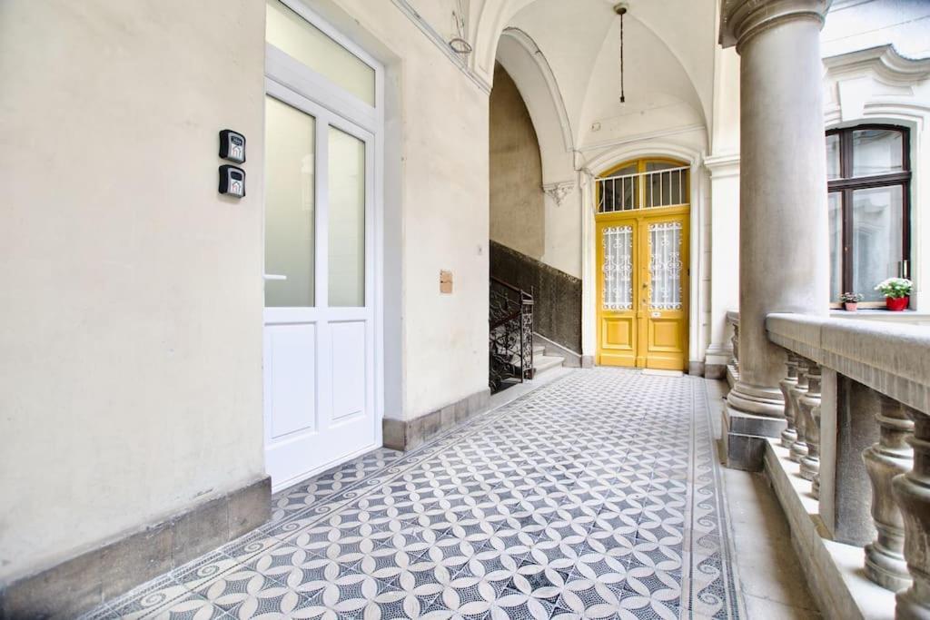 Apartament Standard By Hi5-st. King Mini